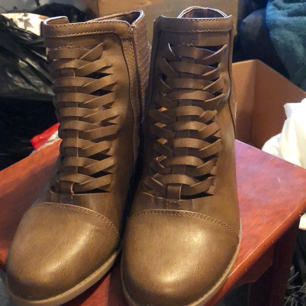 New brown boots